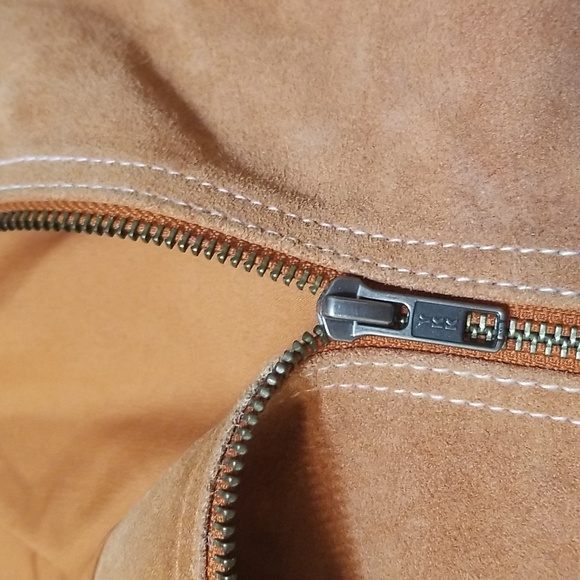 TOP OF THE LINE❣️TOPSHOP leather suede mini skirt. Size 4 - Picture 11 of 12